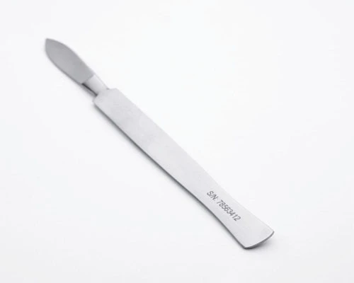 Laser marking symbols or signals on tool Laser marking symbols or signals on tool
