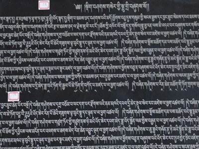 Monument laser engraving technology